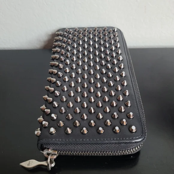 Christian Louboutin Long Wallet Panettone gunmetal/silvery Studs - Picture 3 of 15